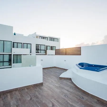 Best Penthouses & Apartments In Pdc! 2 & 1 Bedroom Units Close To The 5Th Av