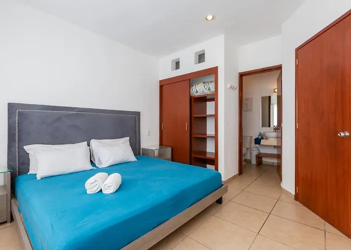 Penthouses & In Pdc! 2 & 1 Bedroom Units Close To The 5th Av *