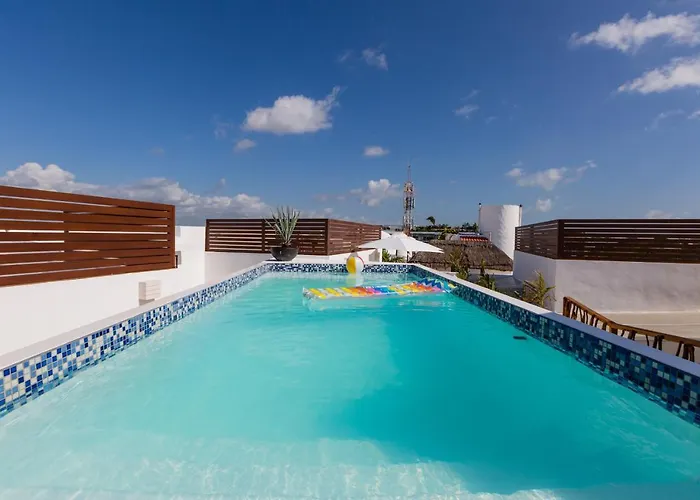 Appartement Penthouses & In Pdc! 2 & 1 Bedroom Units Close To The 5th Av *