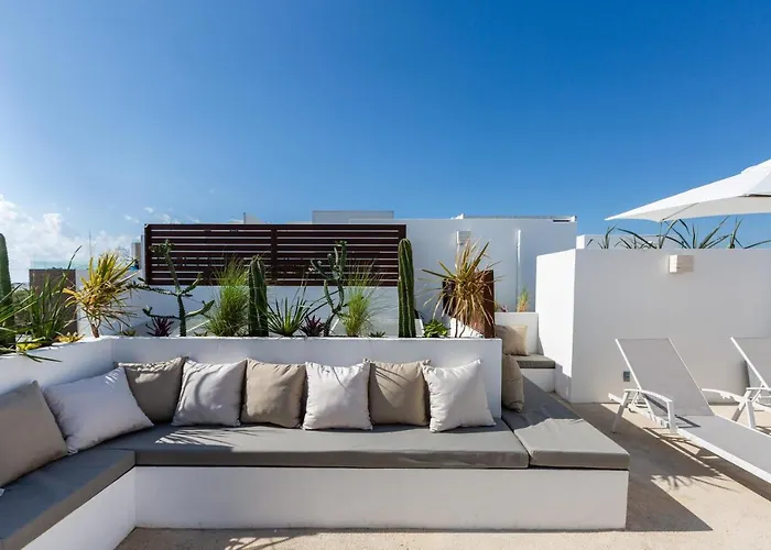 Penthouses & In Pdc! 2 & 1 Bedroom Units Close To The 5th Av * Playa del Carmen